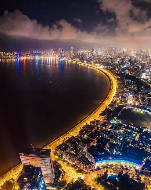 Explore Mumbai with Easy Way Cab