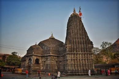 Private cab booking for Jyotirlinga darshan
