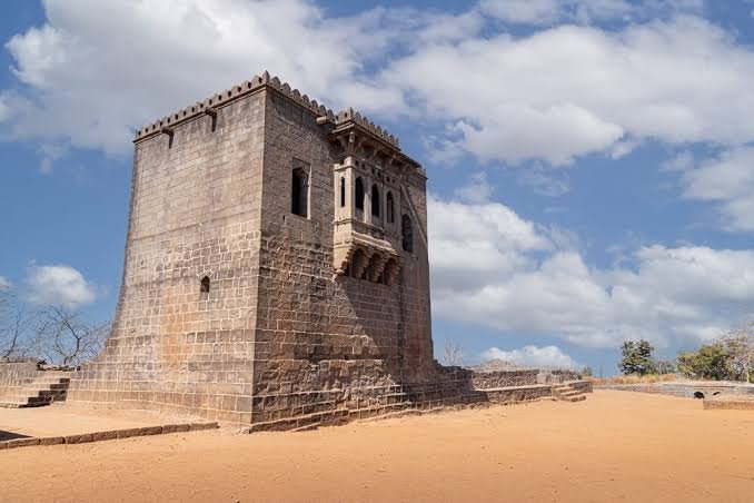 Shivaji Maharaj Fort Tour